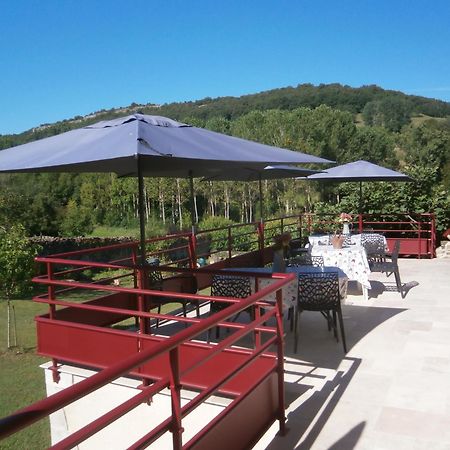 Saint-Médard-de-Presque La Chomiarde Bed & Breakfast エクステリア 写真